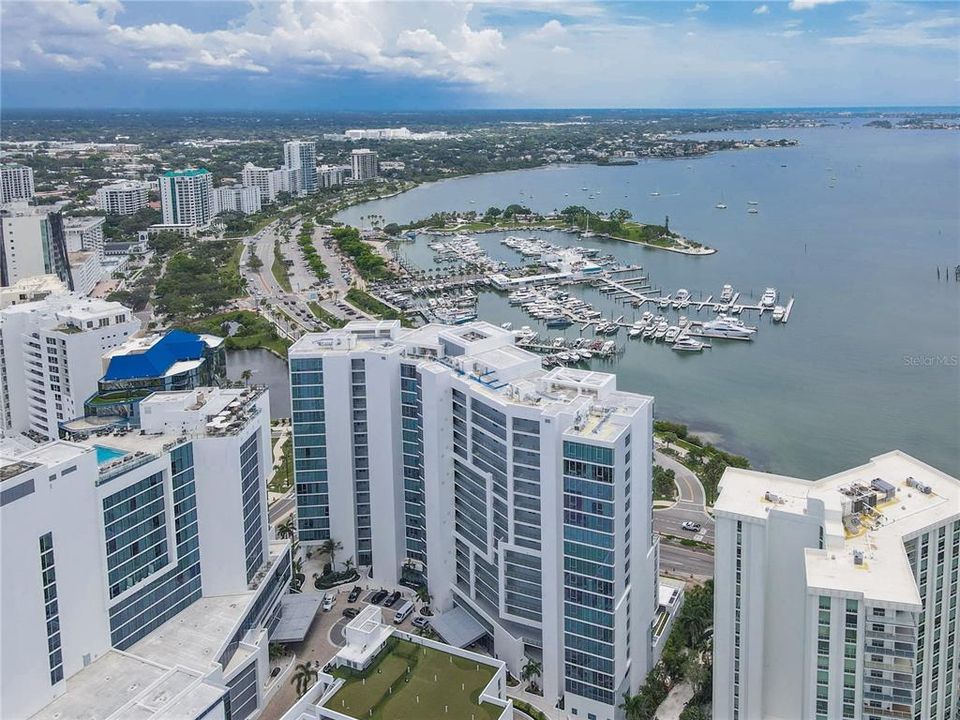 На продажу: $1,750,000 (2 спален, 2 ванн, 1770 Квадратных фут)