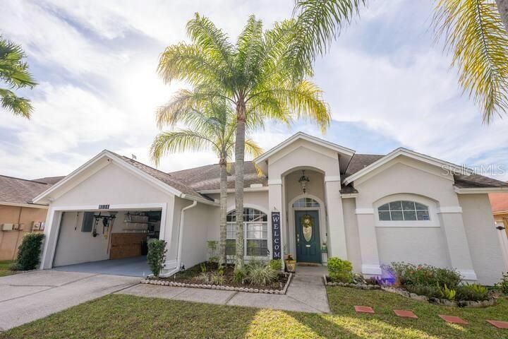 For Sale: $607,400 (4 beds, 2 baths, 2044 Square Feet)