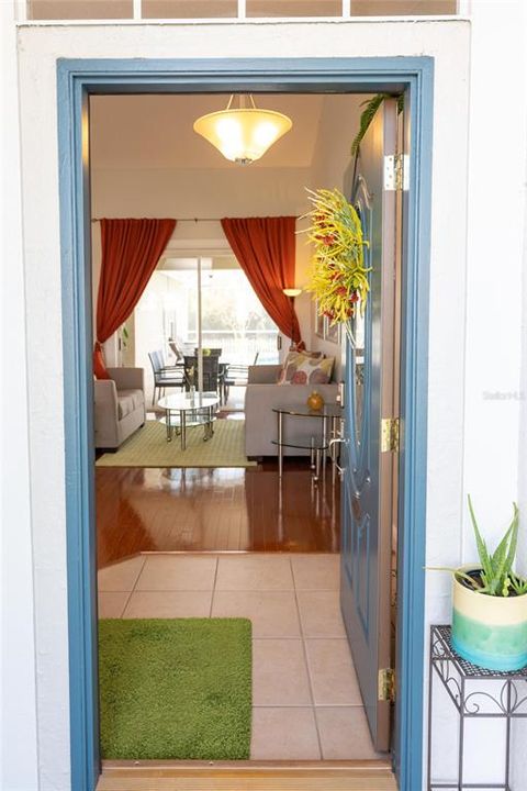 For Sale: $607,400 (4 beds, 2 baths, 2044 Square Feet)