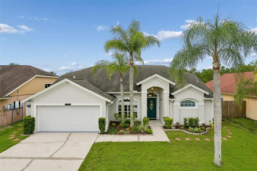 For Sale: $607,400 (4 beds, 2 baths, 2044 Square Feet)