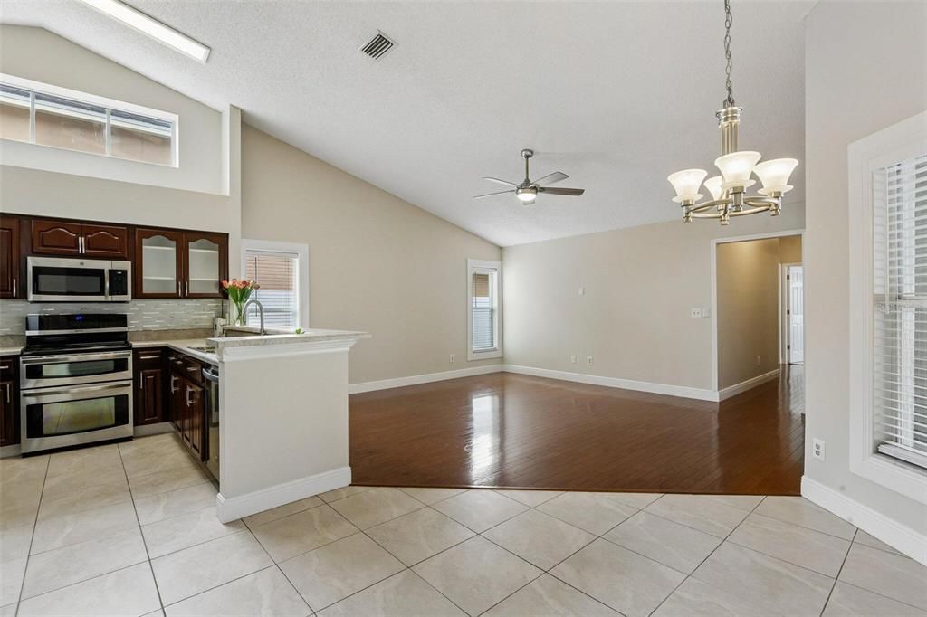 For Sale: $607,400 (4 beds, 2 baths, 2044 Square Feet)