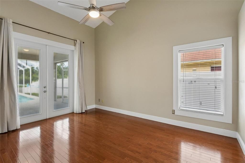 For Sale: $607,400 (4 beds, 2 baths, 2044 Square Feet)