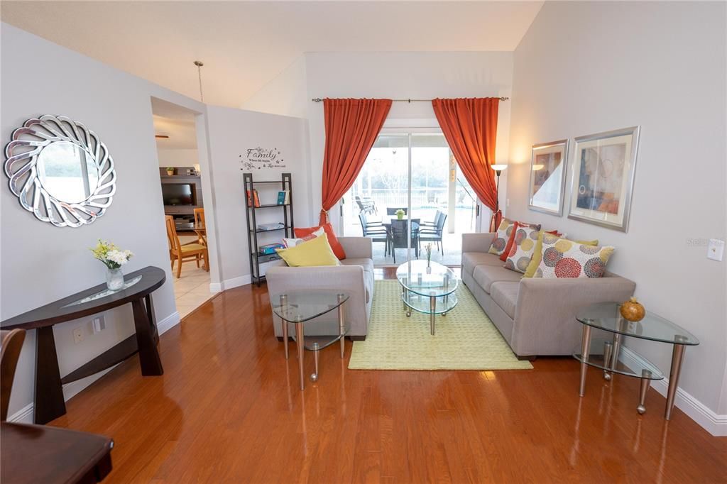 For Sale: $607,400 (4 beds, 2 baths, 2044 Square Feet)