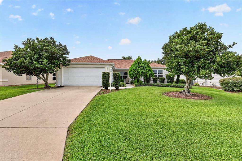 For Sale: $374,000 (3 beds, 2 baths, 1527 Square Feet)