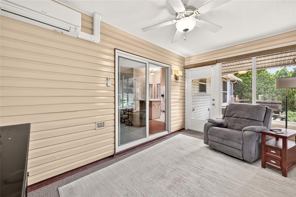 For Sale: $374,000 (3 beds, 2 baths, 1527 Square Feet)