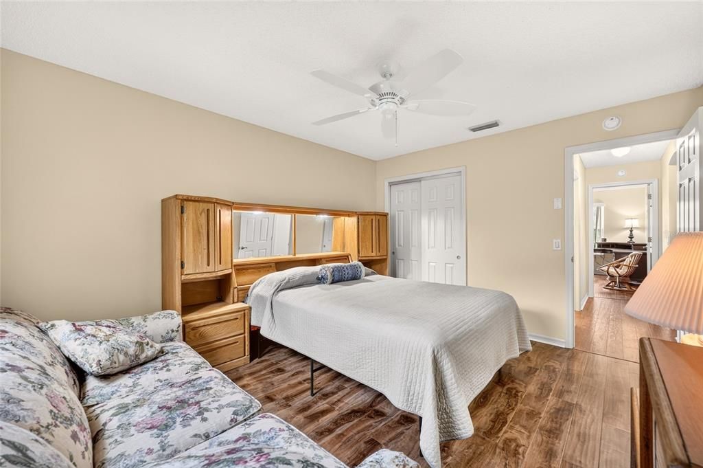 For Sale: $374,000 (3 beds, 2 baths, 1527 Square Feet)
