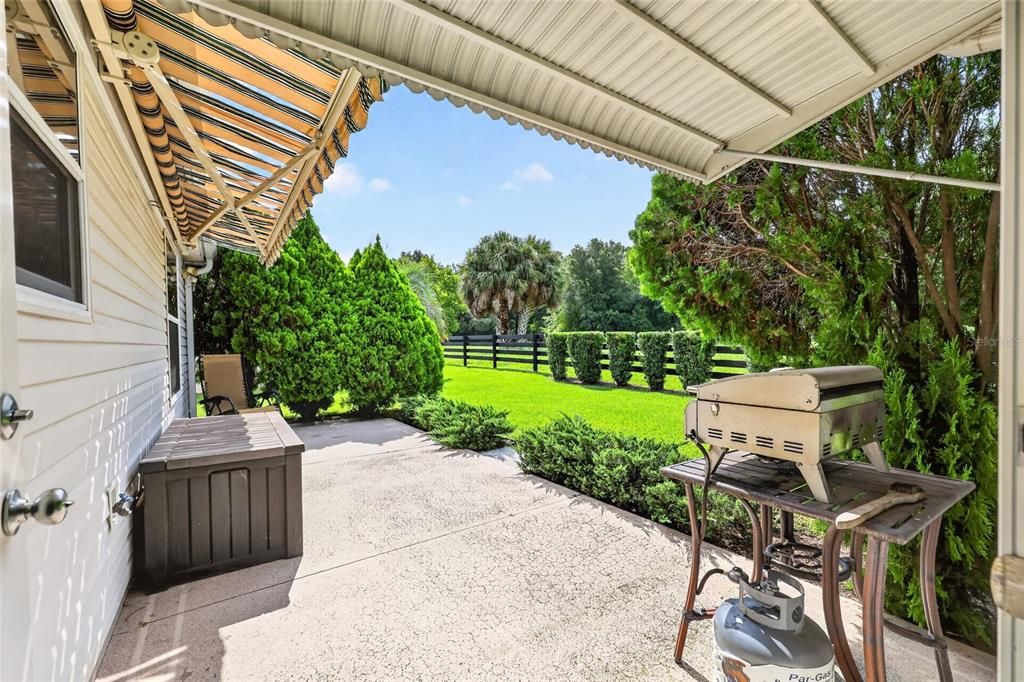 For Sale: $374,000 (3 beds, 2 baths, 1527 Square Feet)
