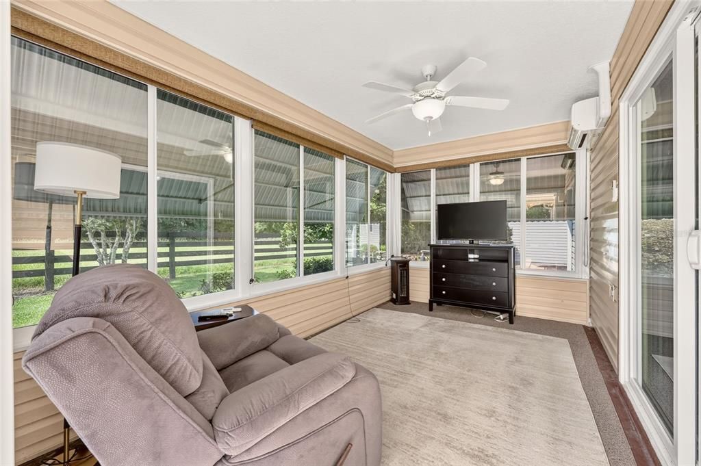 For Sale: $374,000 (3 beds, 2 baths, 1527 Square Feet)