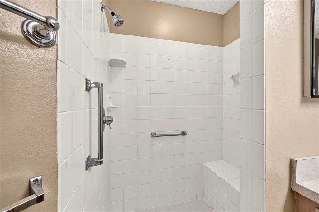 For Sale: $374,000 (3 beds, 2 baths, 1527 Square Feet)