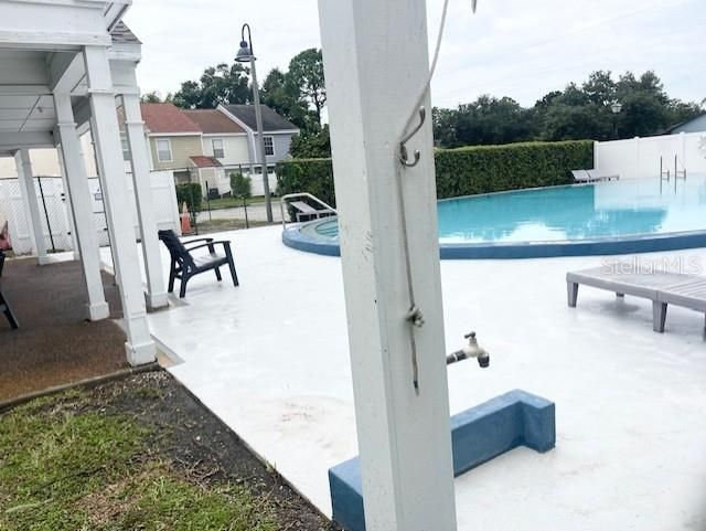 For Rent: $1,950 (2 beds, 2 baths, 1061 Square Feet)