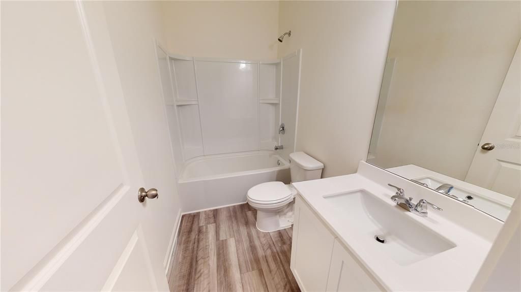En Venta: $354,490 (4 camas, 2 baños, 1900 Pies cuadrados)