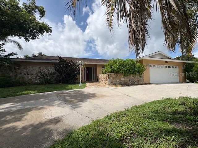 For Sale: $454,000 (4 beds, 3 baths, 2497 Square Feet)