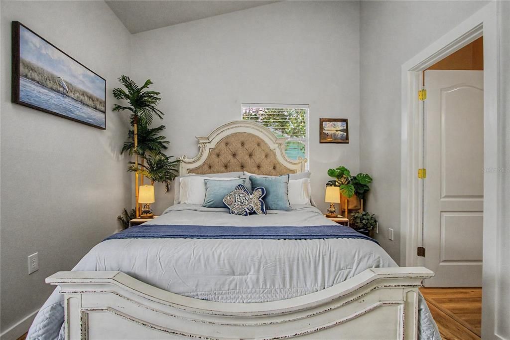 For Rent: $4,500 (3 beds, 3 baths, 1125 Square Feet)