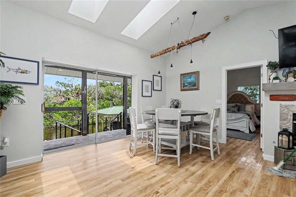 For Rent: $4,500 (3 beds, 3 baths, 1125 Square Feet)