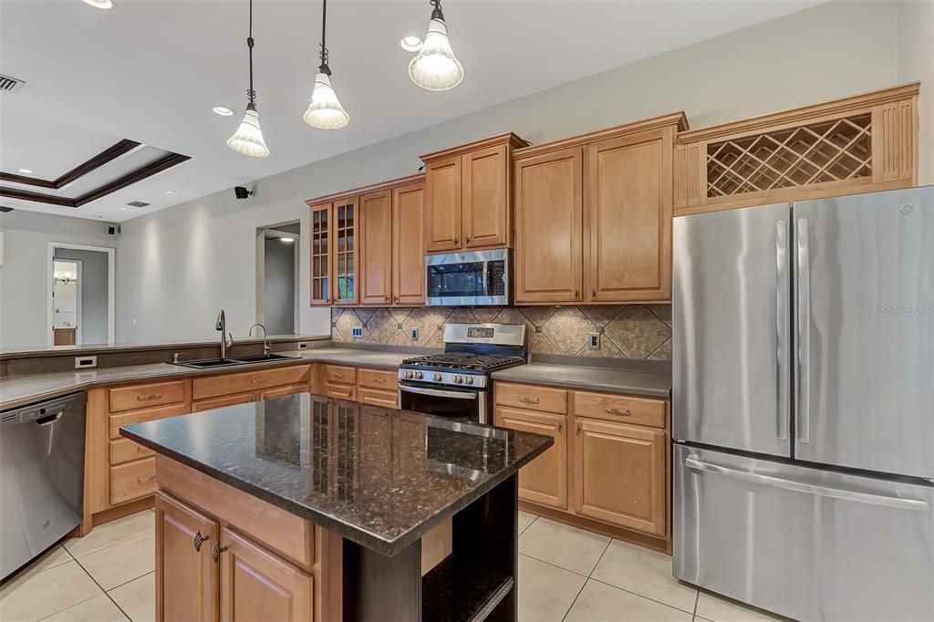 For Rent: $4,500 (4 beds, 3 baths, 2578 Square Feet)