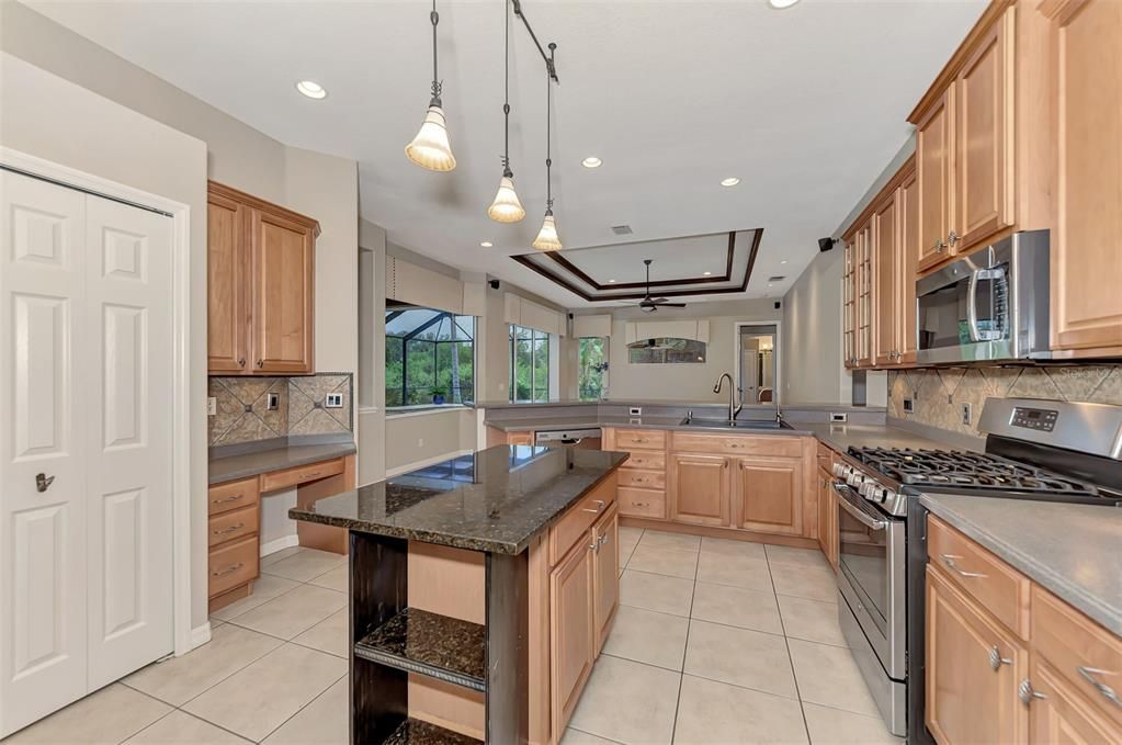 For Rent: $4,500 (4 beds, 3 baths, 2578 Square Feet)