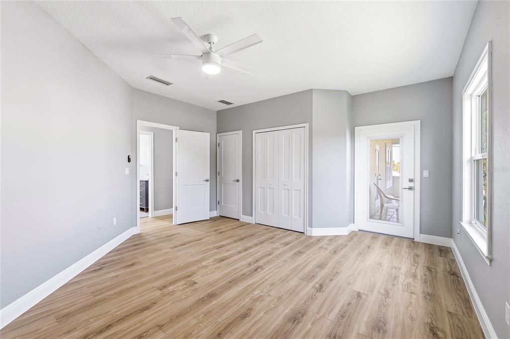 For Sale: $999,999 (4 beds, 3 baths, 2327 Square Feet)