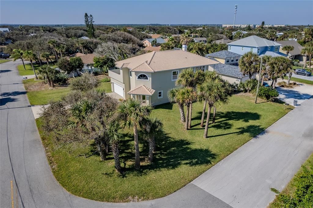 For Sale: $999,999 (4 beds, 3 baths, 2327 Square Feet)