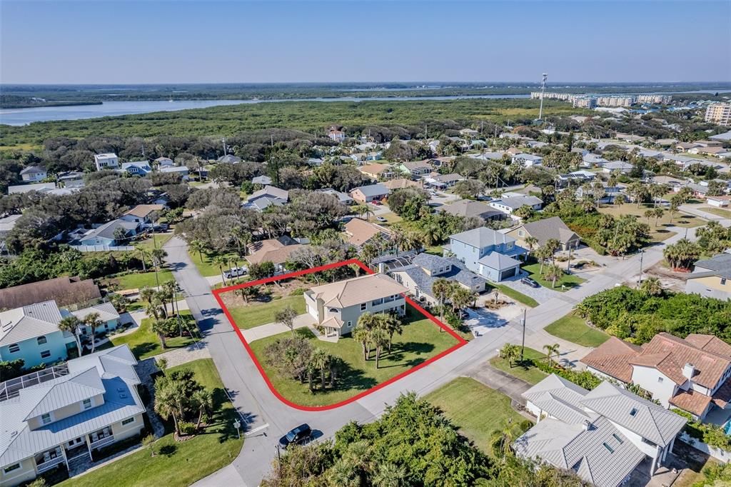 For Sale: $999,999 (4 beds, 3 baths, 2327 Square Feet)