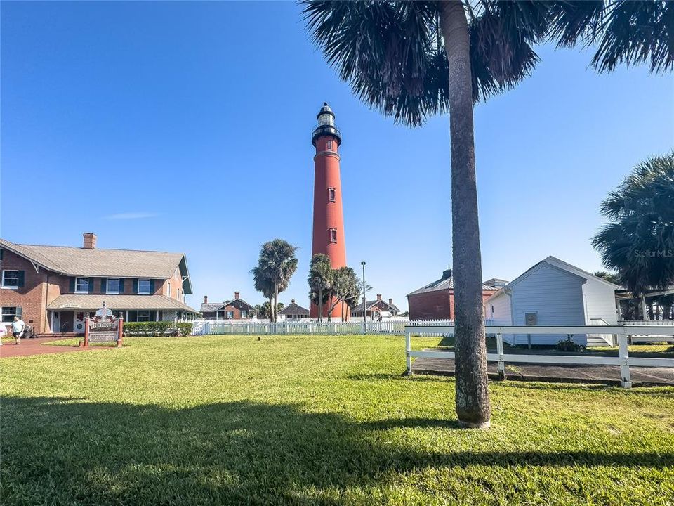 For Sale: $999,999 (4 beds, 3 baths, 2327 Square Feet)