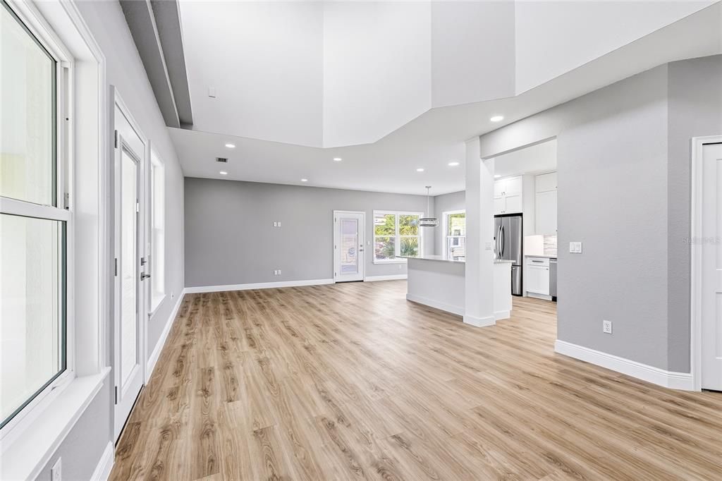For Sale: $999,999 (4 beds, 3 baths, 2327 Square Feet)