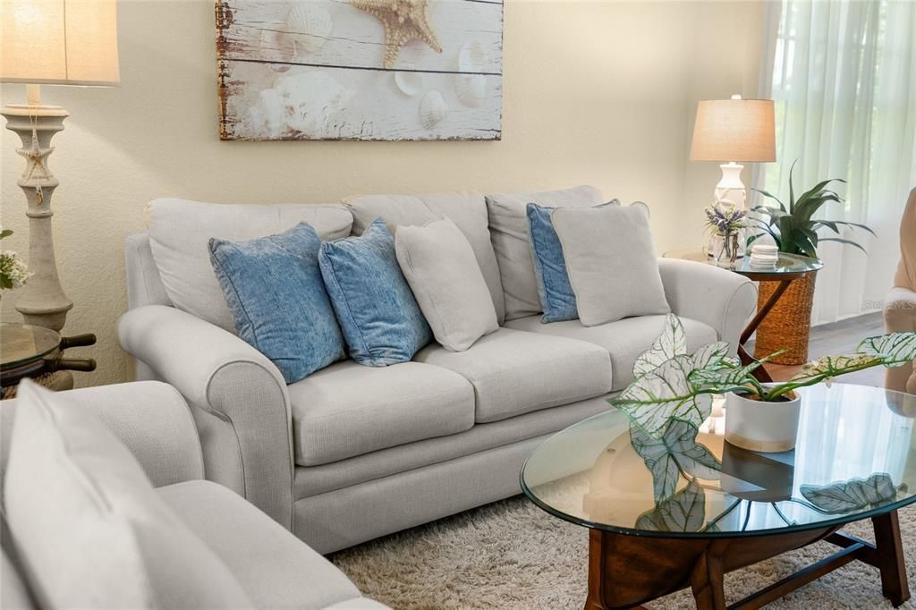 For Sale: $219,000 (2 beds, 2 baths, 1209 Square Feet)