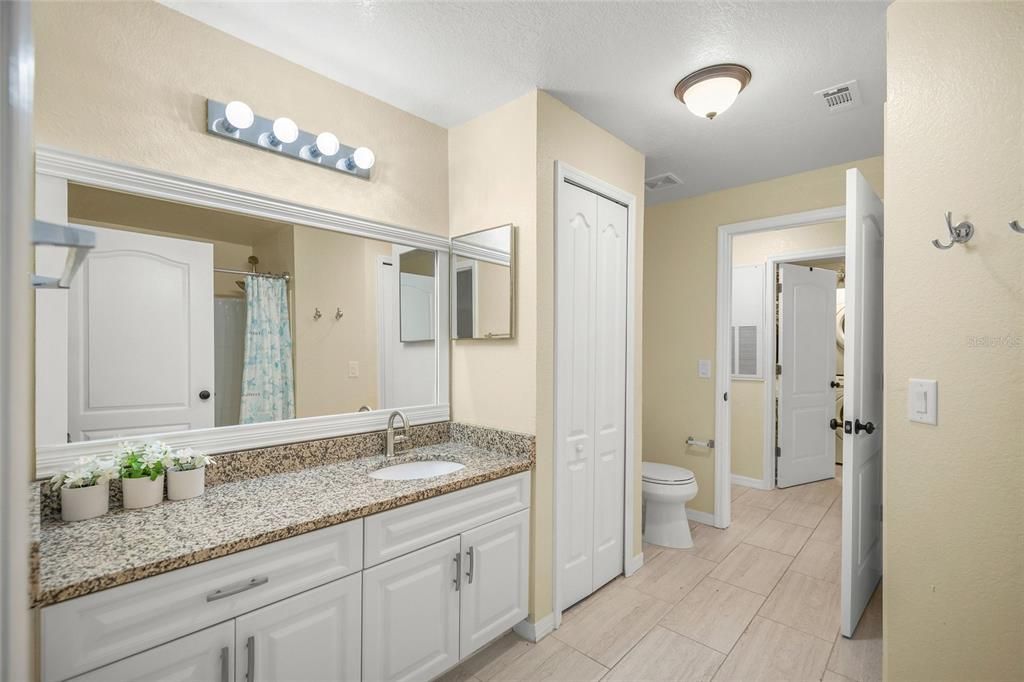 For Sale: $219,000 (2 beds, 2 baths, 1209 Square Feet)