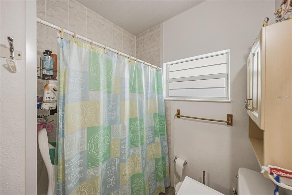На продажу: $257,900 (3 спален, 2 ванн, 1745 Квадратных фут)