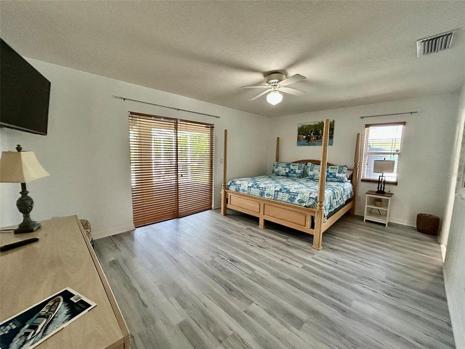 For Rent: $2,800 (3 beds, 2 baths, 1458 Square Feet)