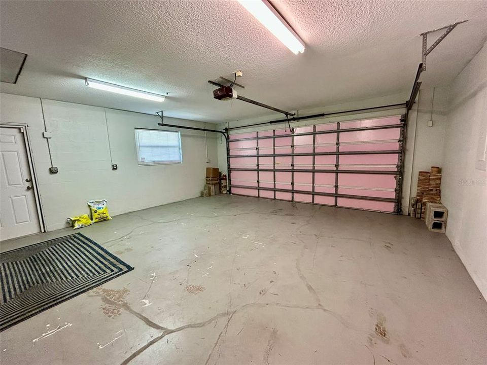 For Rent: $2,800 (3 beds, 2 baths, 1458 Square Feet)