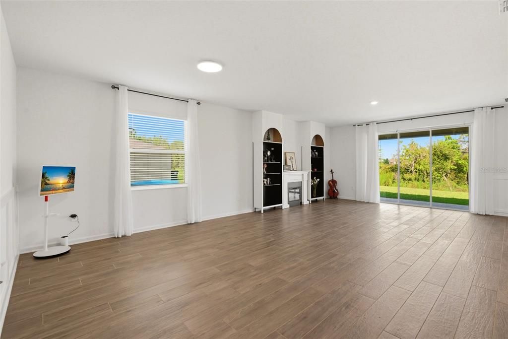 For Rent: $3,600 (4 beds, 4 baths, 2718 Square Feet)