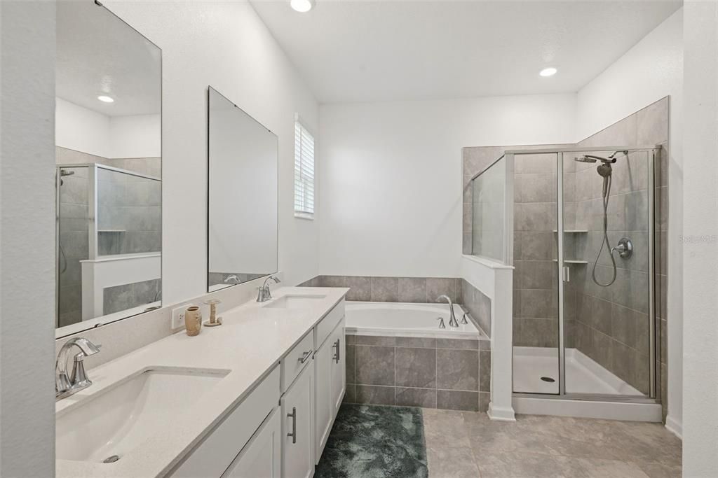 For Rent: $3,600 (4 beds, 4 baths, 2718 Square Feet)