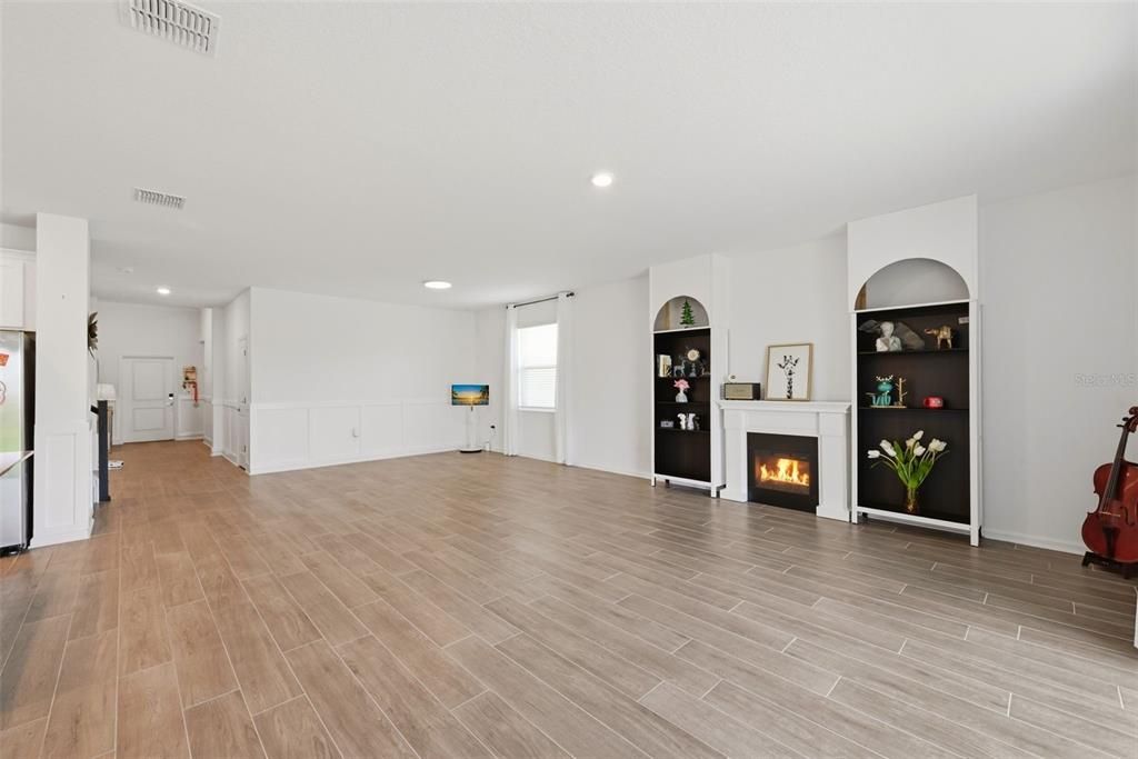 For Rent: $3,600 (4 beds, 4 baths, 2718 Square Feet)