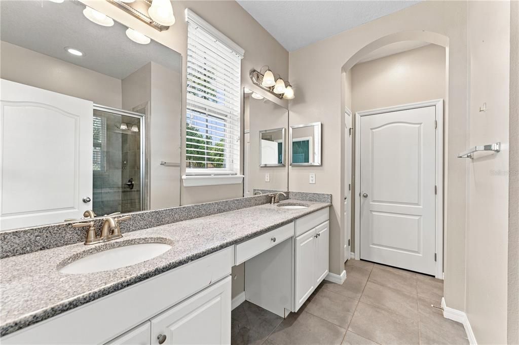 For Rent: $2,950 (3 beds, 2 baths, 2172 Square Feet)