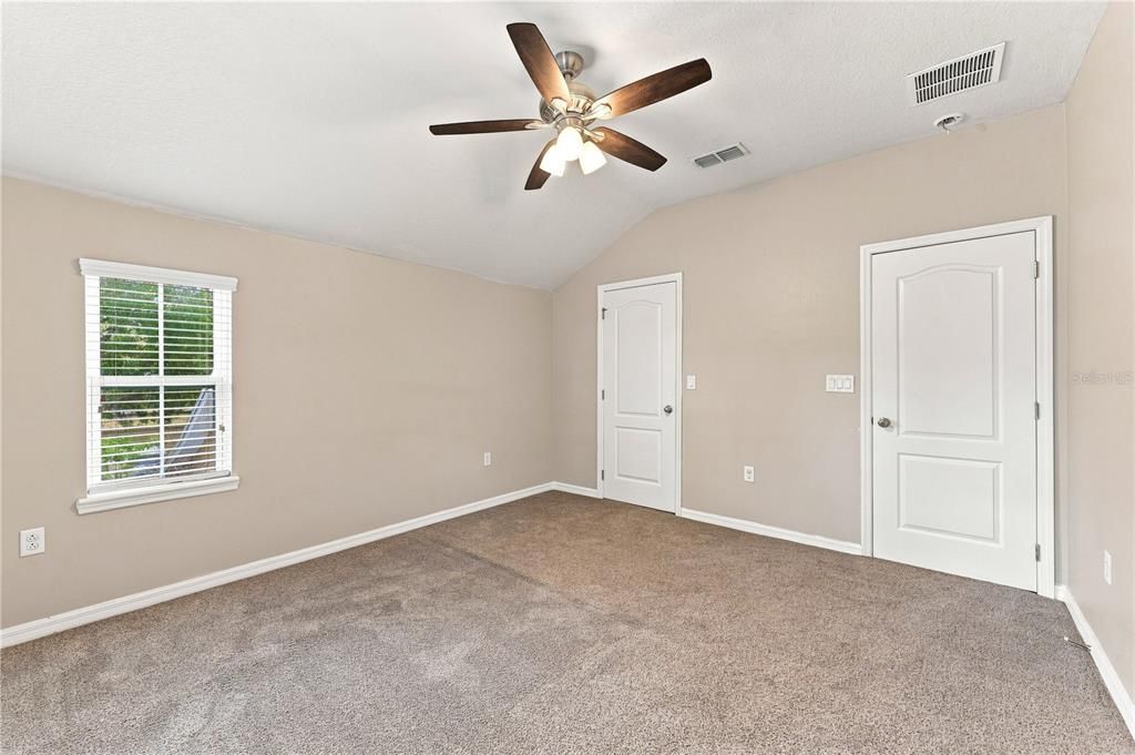 For Rent: $2,950 (3 beds, 2 baths, 2172 Square Feet)