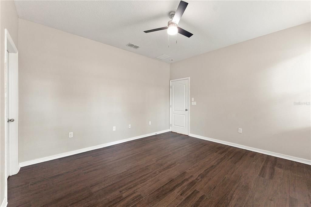 For Rent: $2,950 (3 beds, 2 baths, 2172 Square Feet)