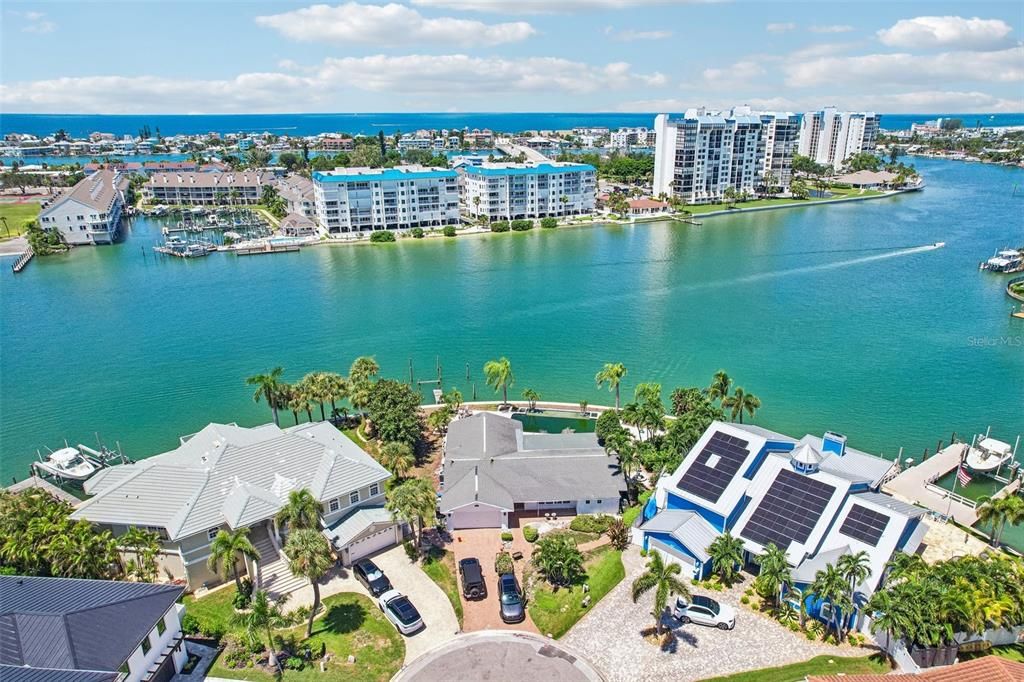 En Venta: $2,400,000 (0.29 acres)