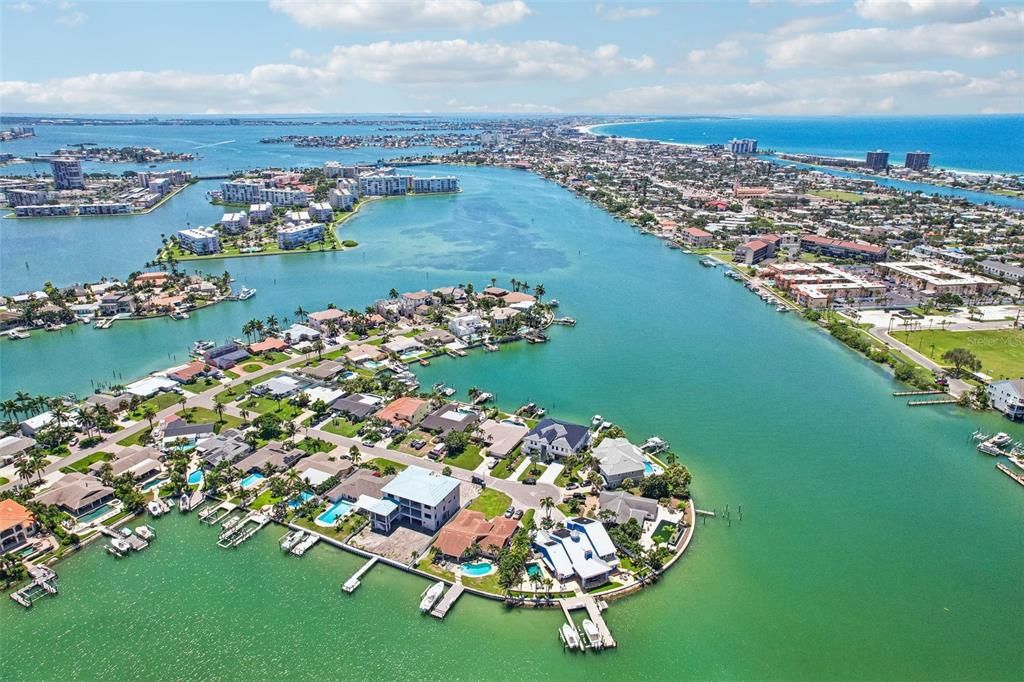 En Venta: $2,400,000 (0.29 acres)