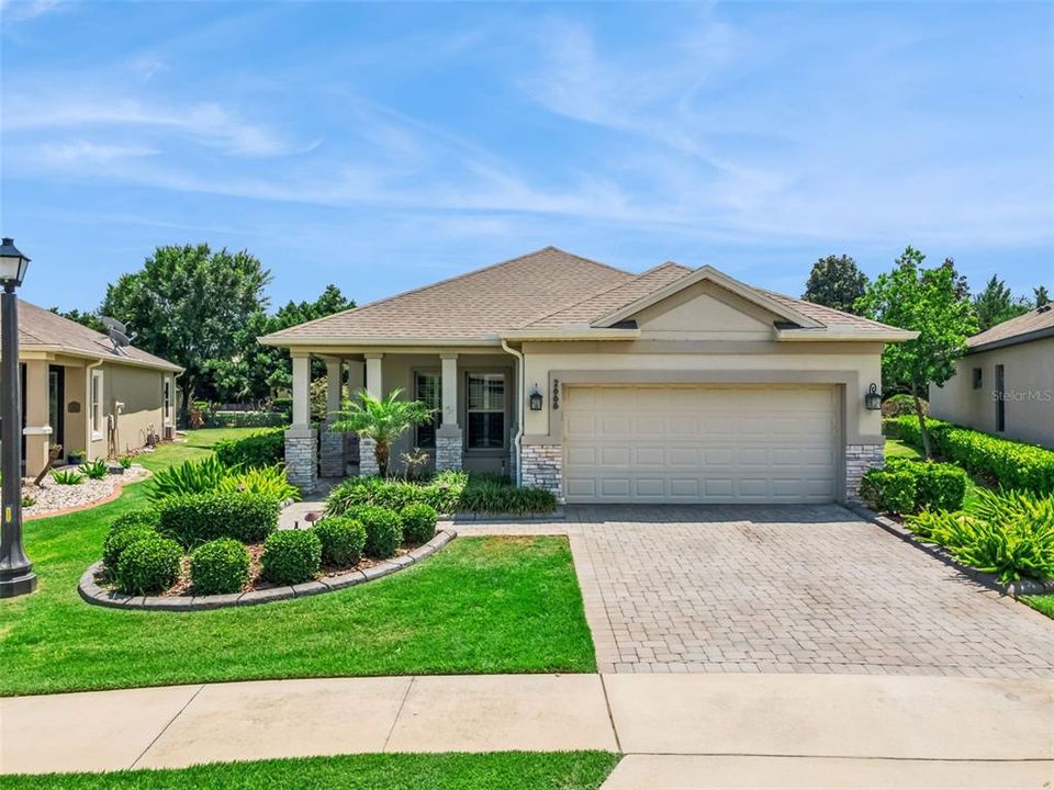 For Sale: $535,000 (2 beds, 2 baths, 2172 Square Feet)