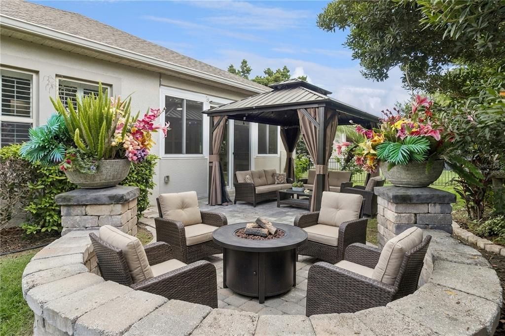 For Sale: $535,000 (2 beds, 2 baths, 2172 Square Feet)