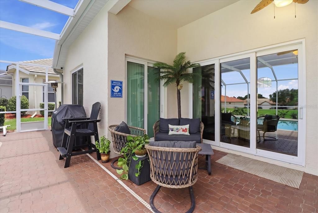 En Venta: $438,500 (3 camas, 2 baños, 1724 Pies cuadrados)