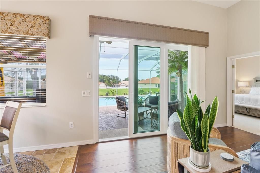 En Venta: $438,500 (3 camas, 2 baños, 1724 Pies cuadrados)