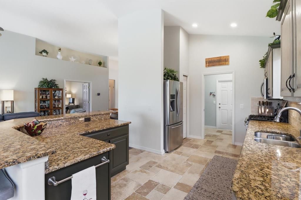 En Venta: $438,500 (3 camas, 2 baños, 1724 Pies cuadrados)