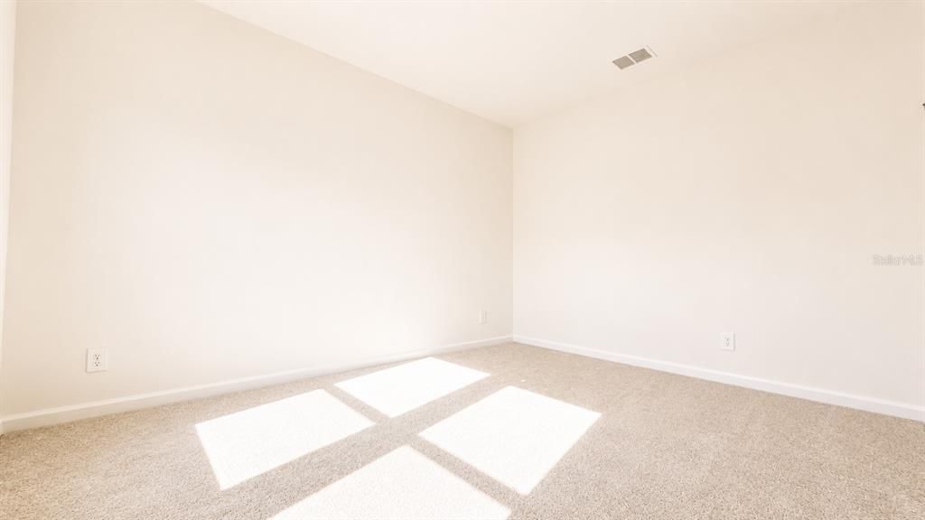 En Renta: $3,600 (4 camas, 3 baños, 2366 Pies cuadrados)