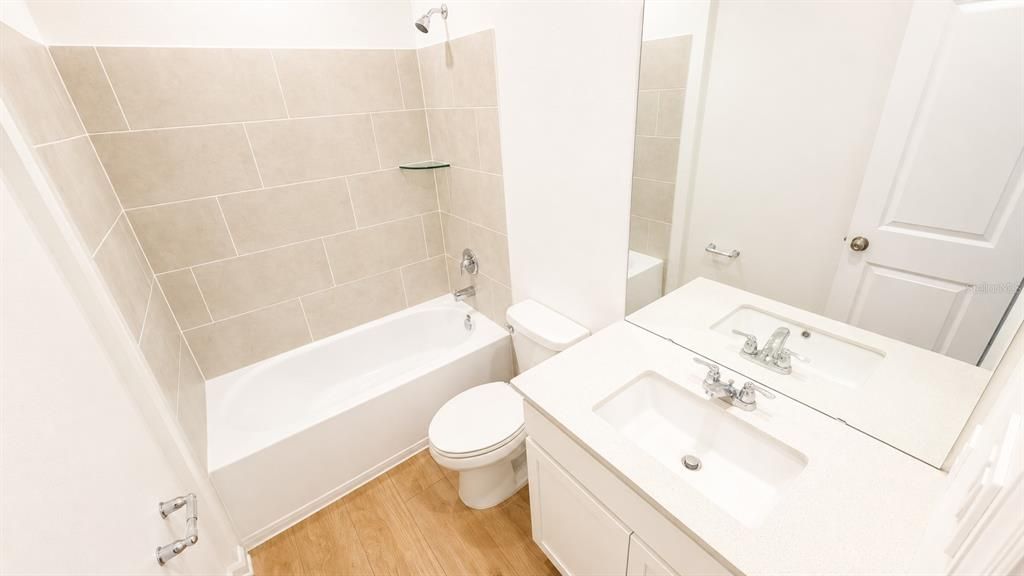 En Renta: $3,600 (4 camas, 3 baños, 2366 Pies cuadrados)