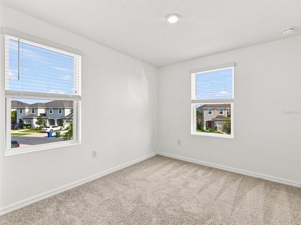 For Rent: $1,995 (3 beds, 2 baths, 1553 Square Feet)
