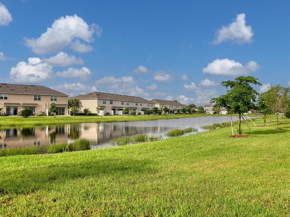 For Rent: $1,995 (3 beds, 2 baths, 1553 Square Feet)