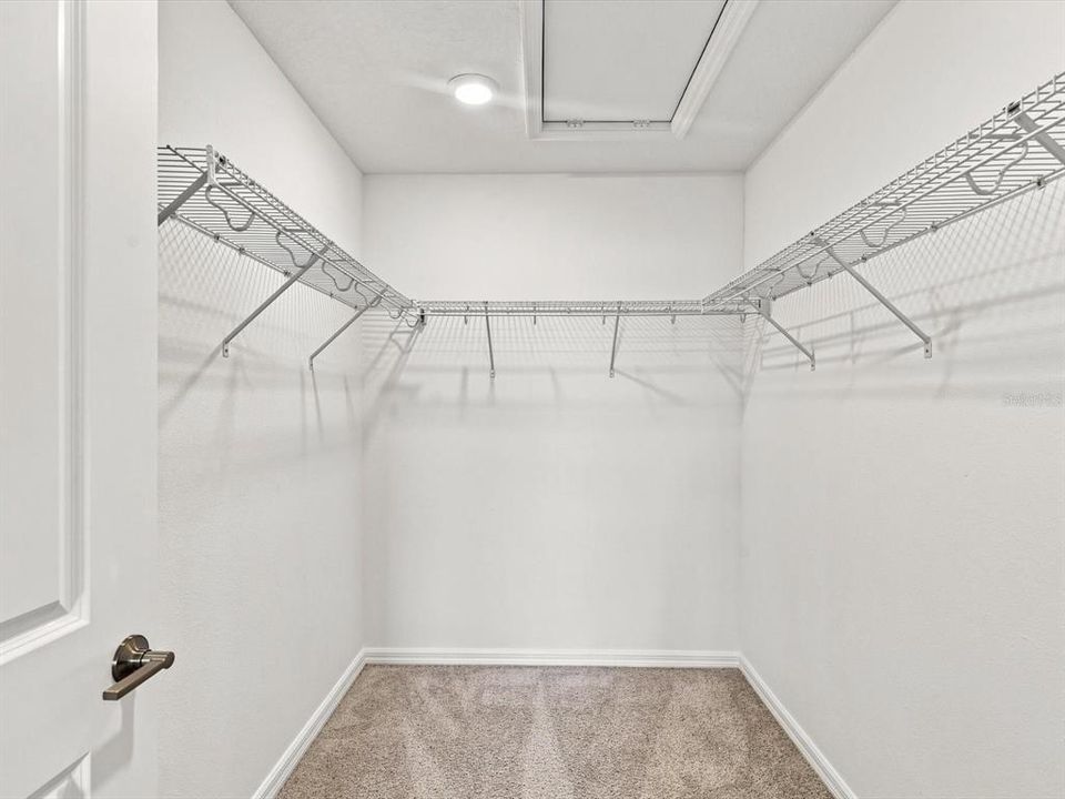 For Rent: $1,995 (3 beds, 2 baths, 1553 Square Feet)