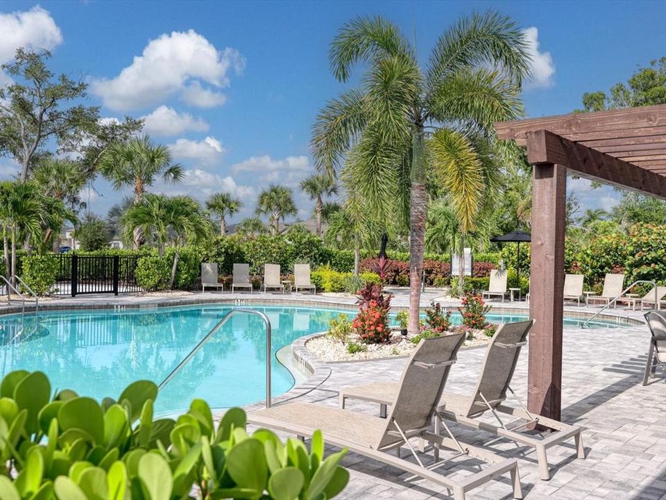 For Rent: $1,995 (3 beds, 2 baths, 1553 Square Feet)