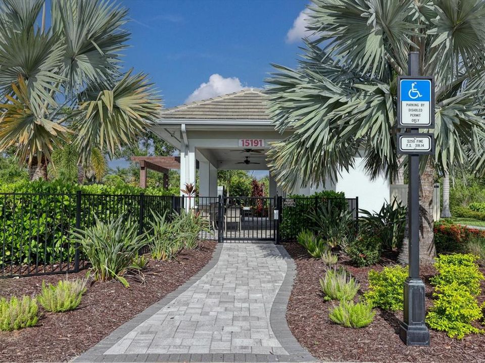 For Rent: $1,995 (3 beds, 2 baths, 1553 Square Feet)